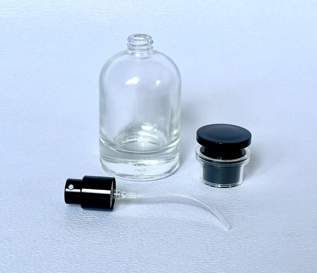 Envase Perf. Trans. Liso tapa negra 50ml