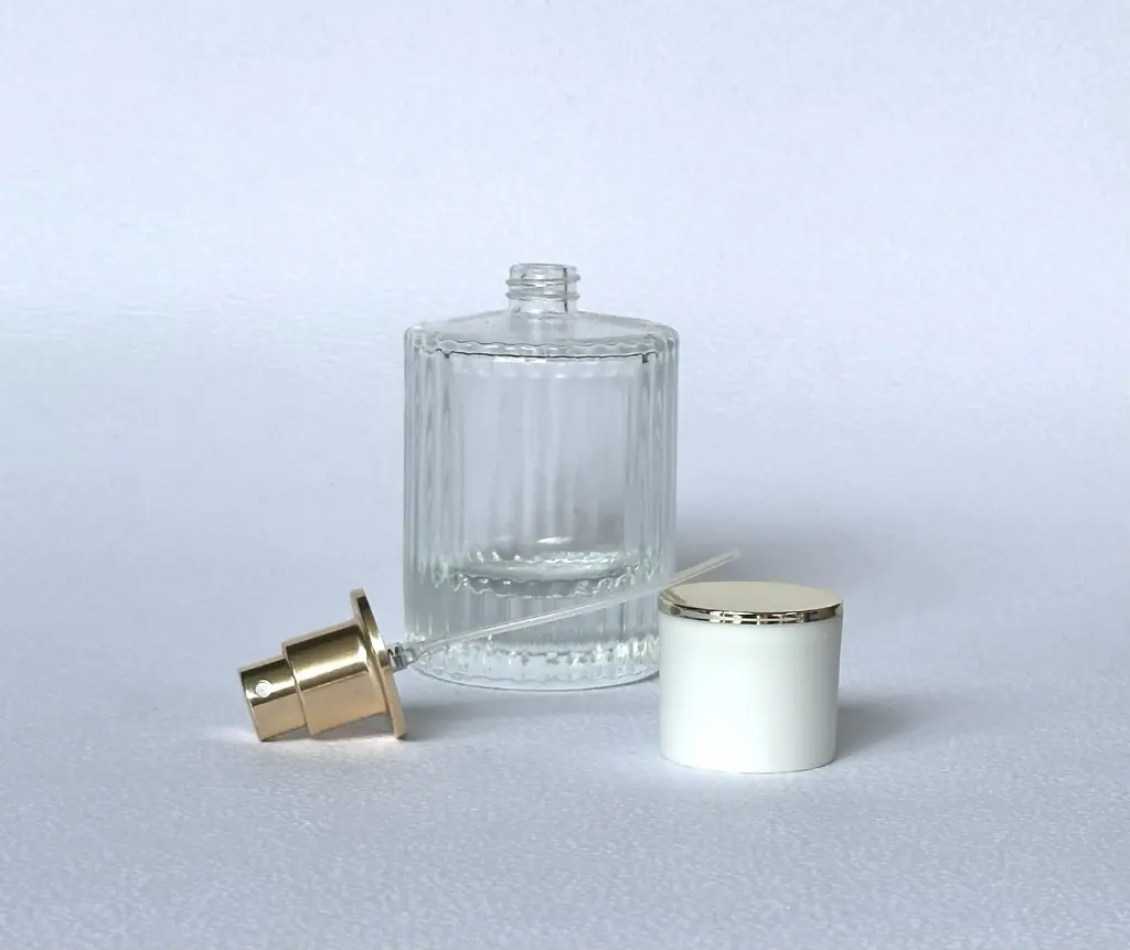 Envase Perf. Trans. Troquelado tapa blanca 50ml